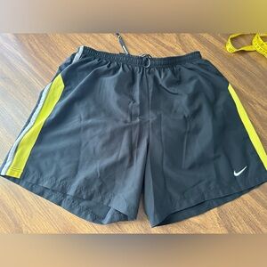 Nike Womens Shorts Size Medium Black Dri Fit Athletic Running